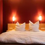 Hotel Mein 4*