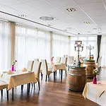 Hotel Mein 4*