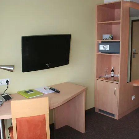 Hotell Mein 4*