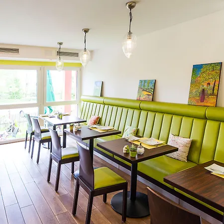 美斯霍罗斯酒店 4*