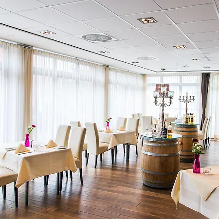 酒店 美斯霍罗斯酒店 4*