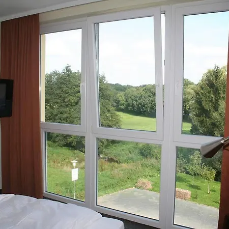 酒店 美斯霍罗斯酒店 4*